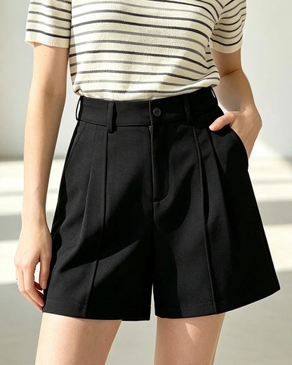 Astrid Women's Pleated Tailored Relaxed Shorts