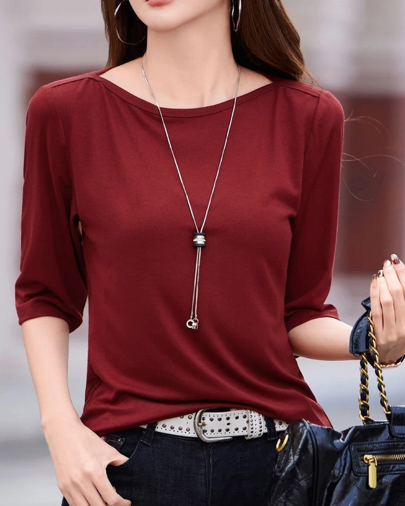 Charlotte Women's Relaxed Boat Neck Knit Top