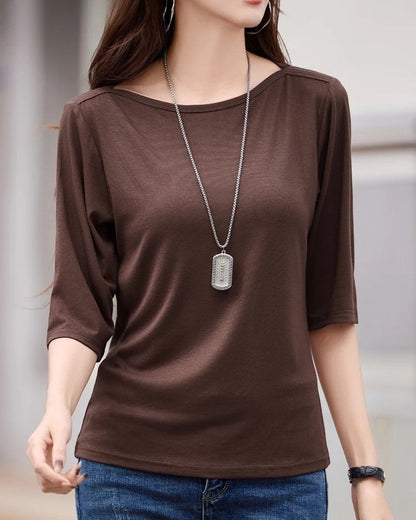 Charlotte Women's Relaxed Boat Neck Knit Top