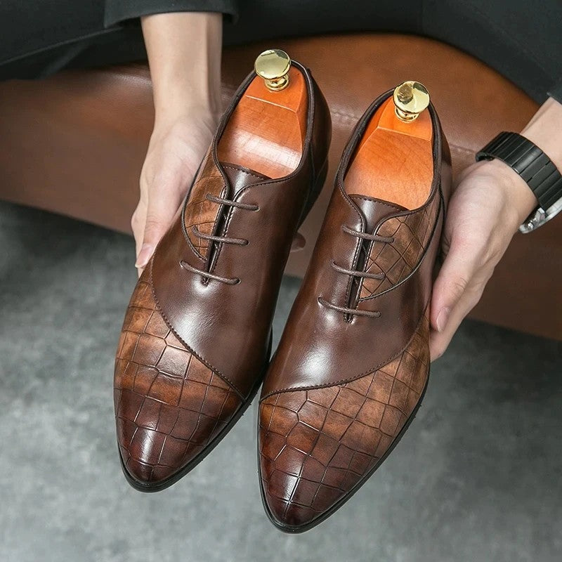 Lunado Embossed Oxford Dress Shoes