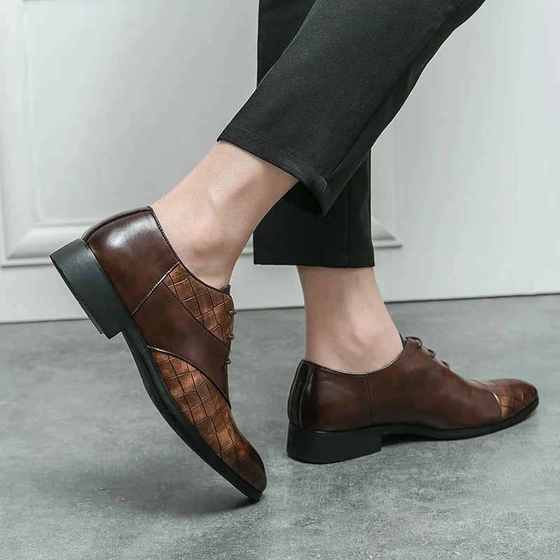 Lunado Embossed Oxford Dress Shoes