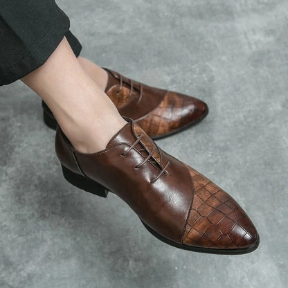 Lunado Embossed Oxford Dress Shoes