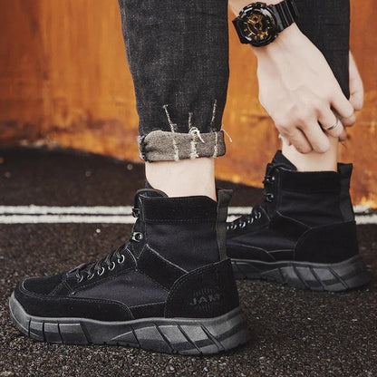 Quelor Rugged High-Top Canvas Boots