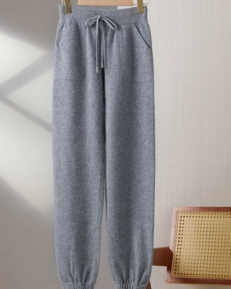 Serava Relaxed Knit Jogger Pants